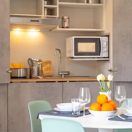 L'arancio E I Pesci Rossi Apartment