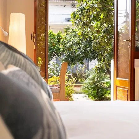 L'arancio E I Pesci Rossi Apartment Calatabiano
